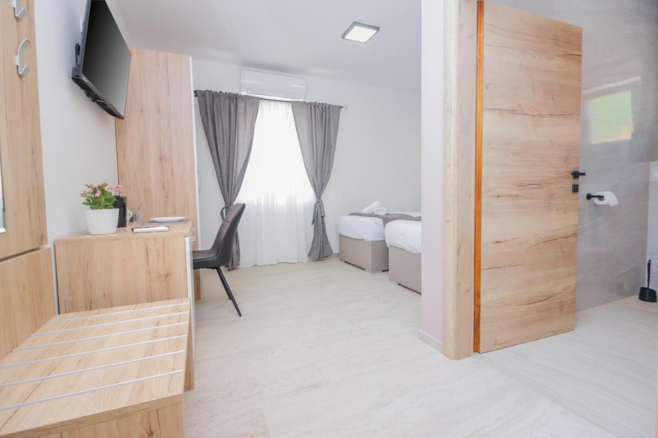 Donji Zemunik Rooms Zemunik מראה חיצוני תמונה
