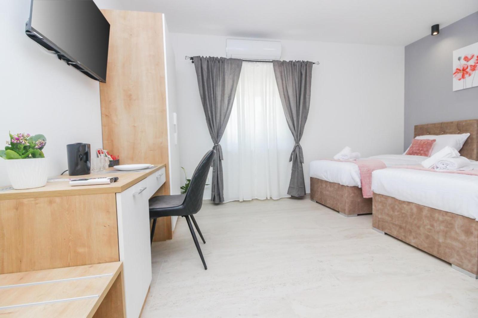 Donji Zemunik Rooms Zemunik מראה חיצוני תמונה