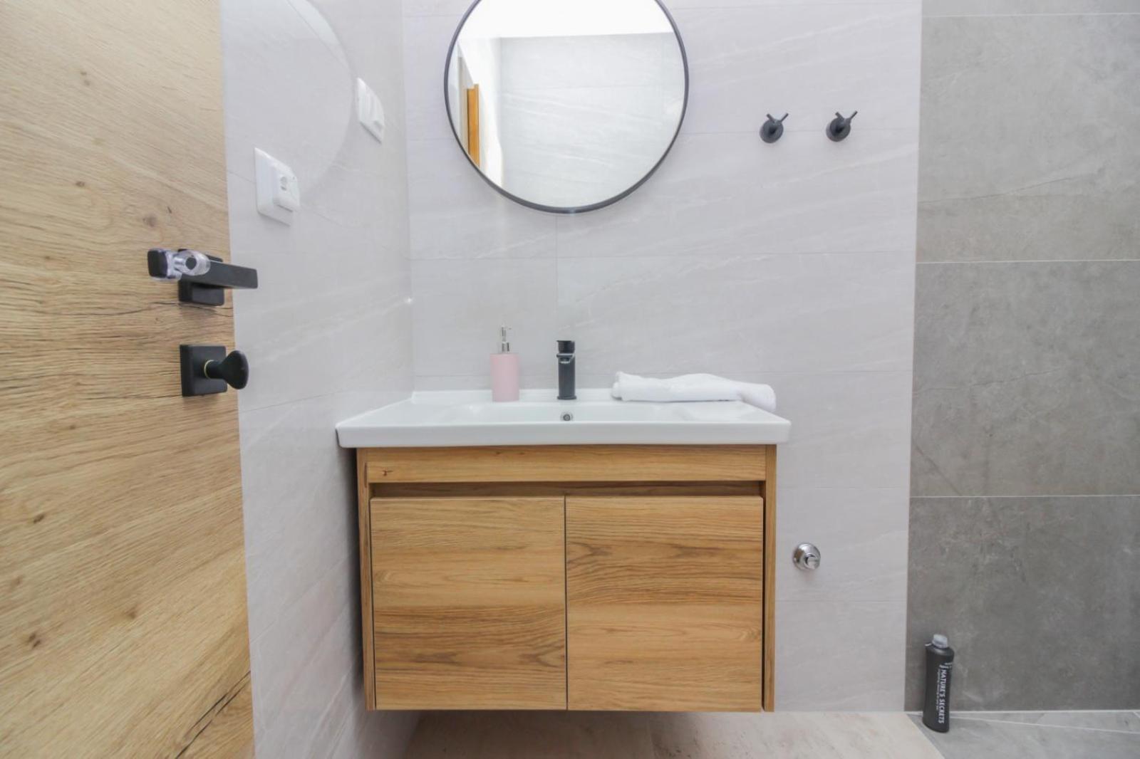 Donji Zemunik Rooms Zemunik מראה חיצוני תמונה