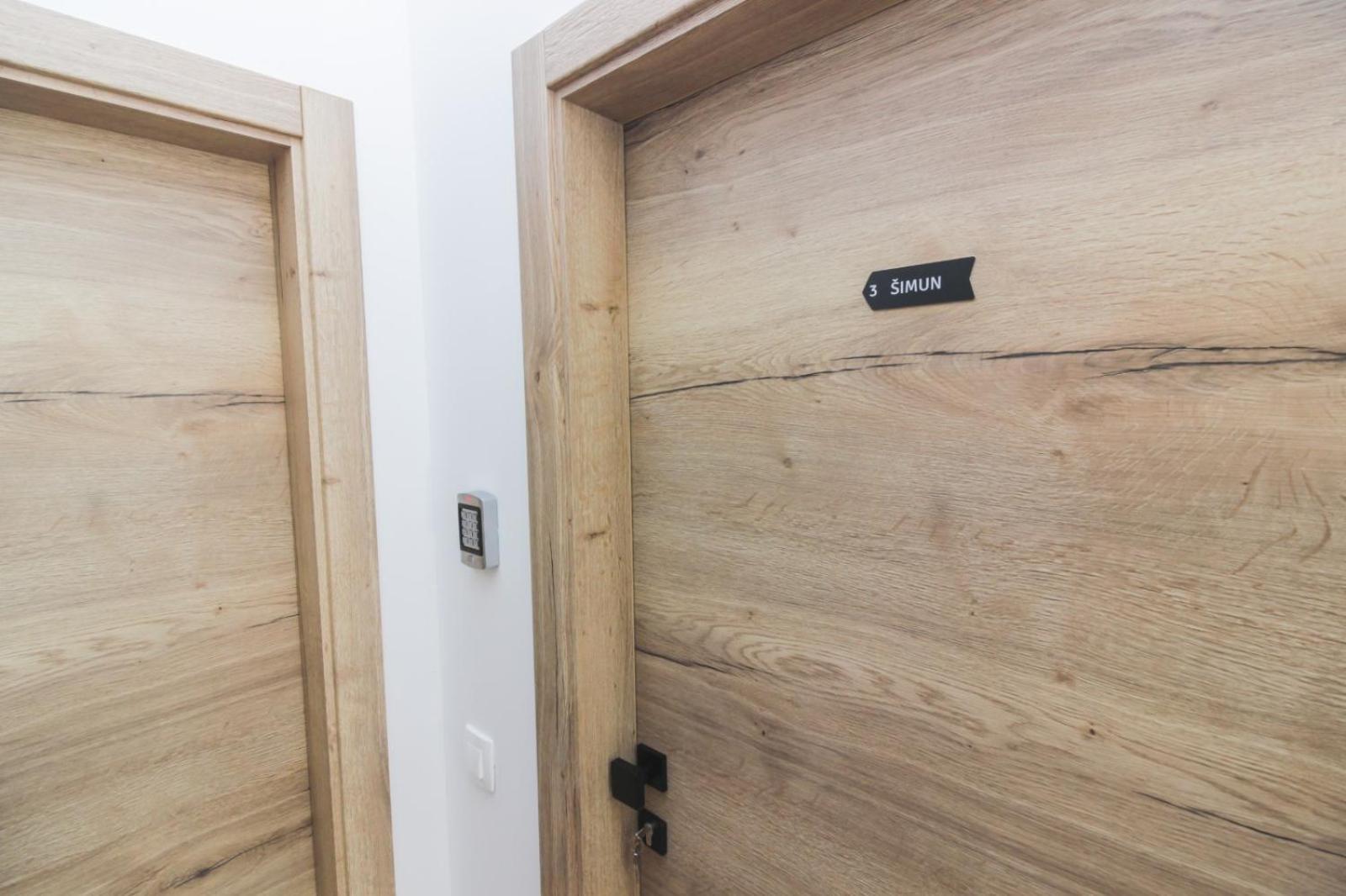 Donji Zemunik Rooms Zemunik מראה חיצוני תמונה